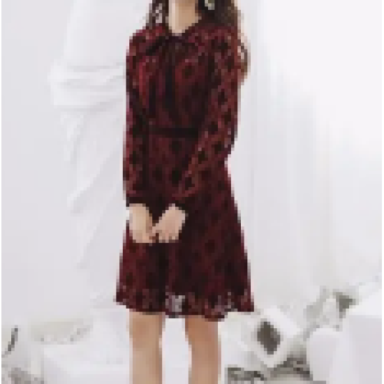 Women's dress Women's dress